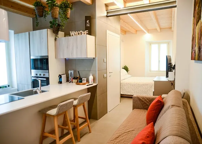 Comolakehouse